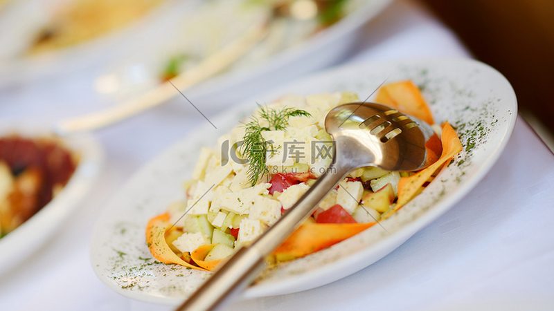 糖果保质期国家标准揭秘：批发报价参考指南